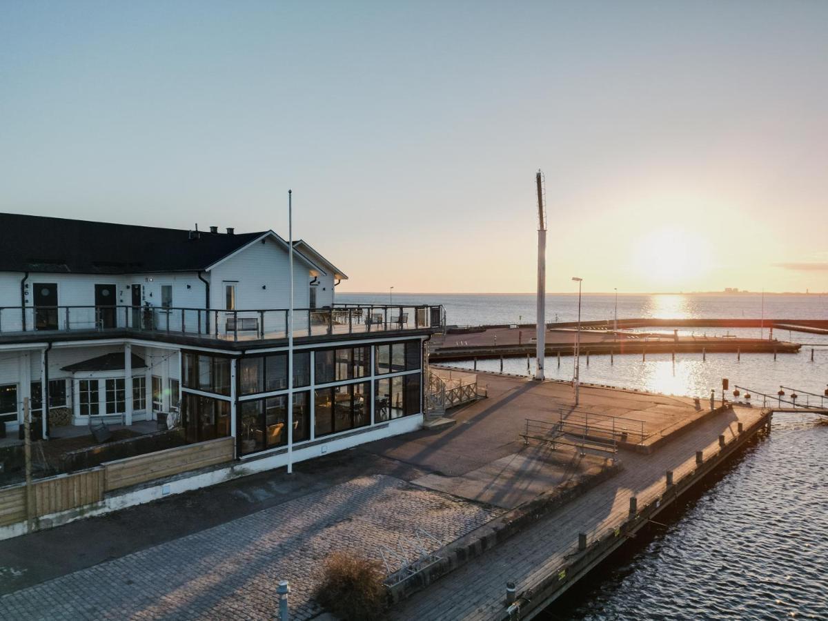 Hotell Hamnen Farjestaden Exterior photo