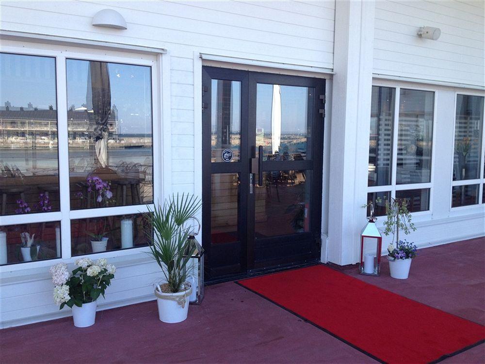 Hotell Hamnen Farjestaden Exterior photo